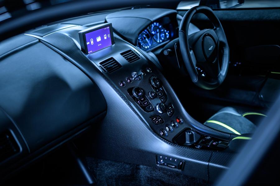 Торпедо Aston Martin Rapide AMR 2019 года  (JP) (фото 14 из 16)